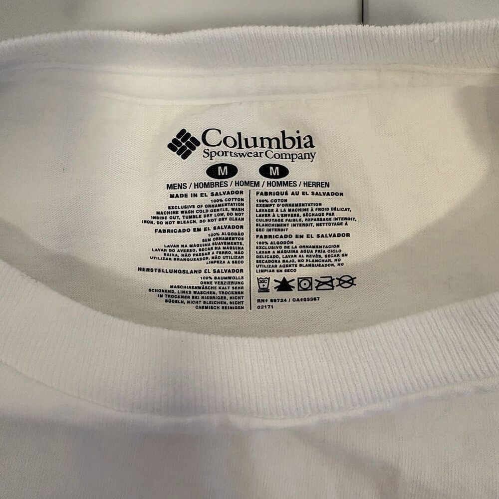 Columbia "Periodic Table of Fish Lures and Flies" Men's T-Shirt Size Medium - Picture 5 of 7